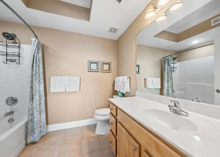 Apartment Crystal Shores West 1105 By Youngs Suncoast *