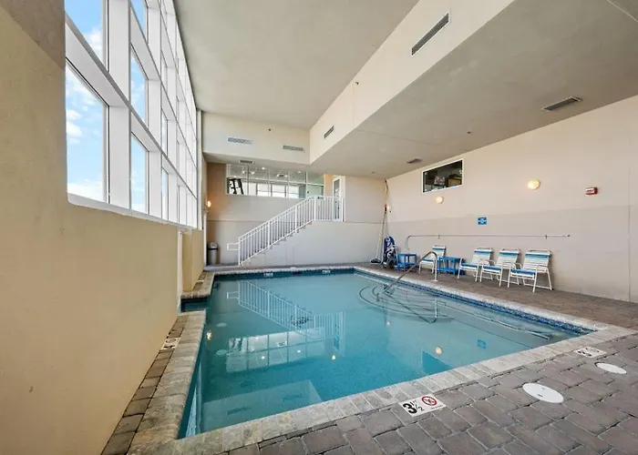 Apartment Crystal Shores West 1105 By Youngs Suncoast