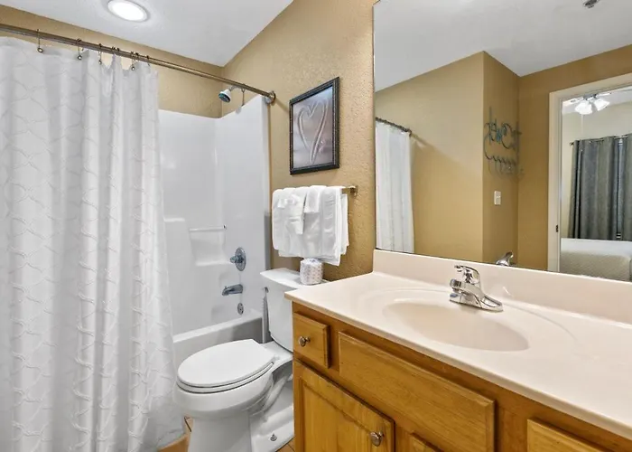 Crystal Shores West 1105 By Youngs Suncoast Apartment