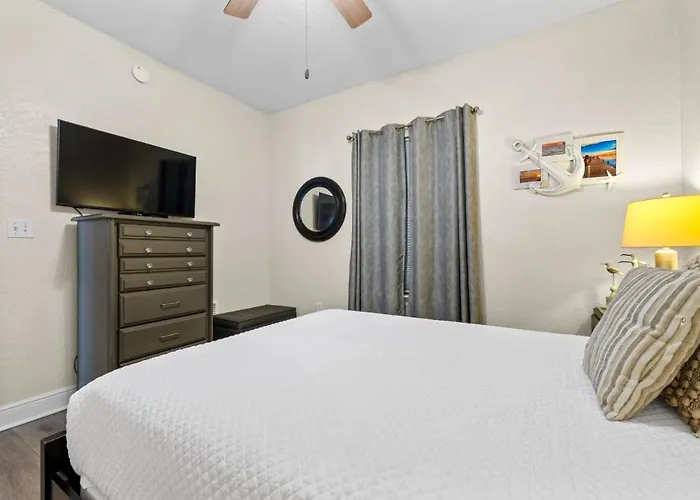 Crystal Shores West 1105 By Youngs Suncoast
